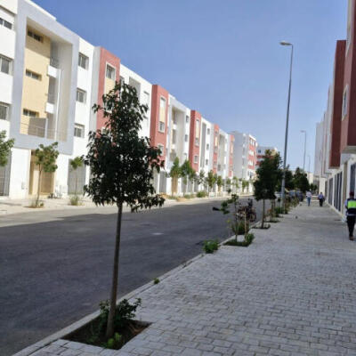 كراء الشقق الحبسية الكائنة بالمركب السكني والتجاري الحبسي المنزل 1 "المجمع GH 5" قبالة متجر KITEA طريق البحرايين طنجة