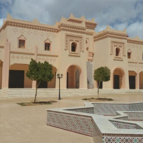 إجراء سمسرة عمومية علنية لكراء أملاك حبسية  بتنغير